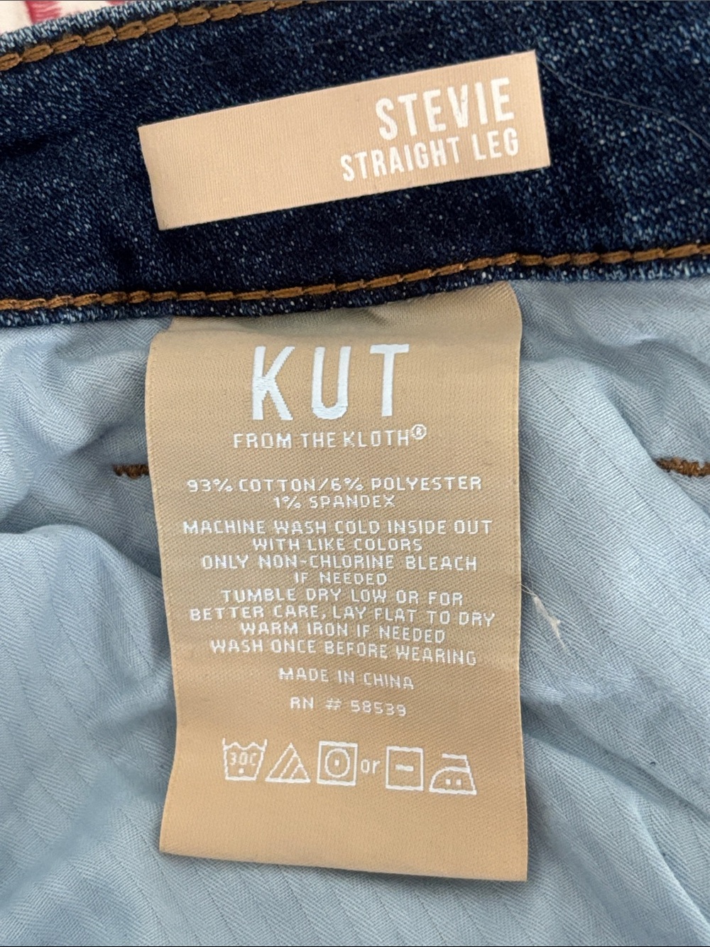 Kut from Kloth Size 22W Women’s Stevie Jeans with front seam detail in mid-blue - Picture 8 of 8